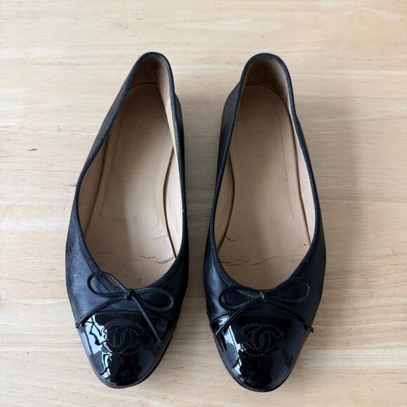Chanel Black Ballet Flats - Picture 2 of 5